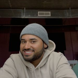 Meet your Posher, Cameron